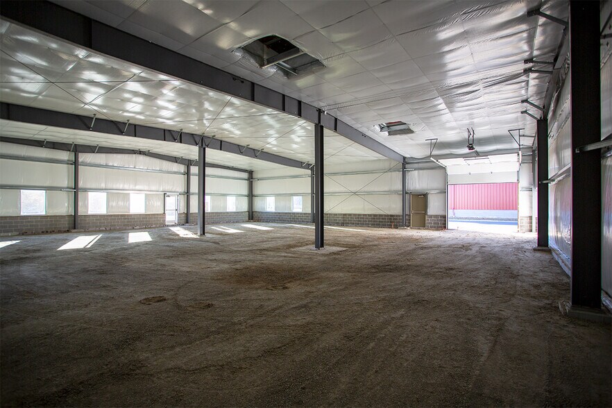 88 Airport Blvd, Marlborough, MA for sale - Interior Photo - Image 2 of 10