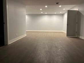 401-435 N Western Ave, Chicago, IL for sale Interior Photo- Image 2 of 10