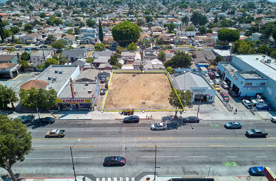2974 E Florence Ave, Huntington Park, CA for sale - Building Photo - Image 1 of 9