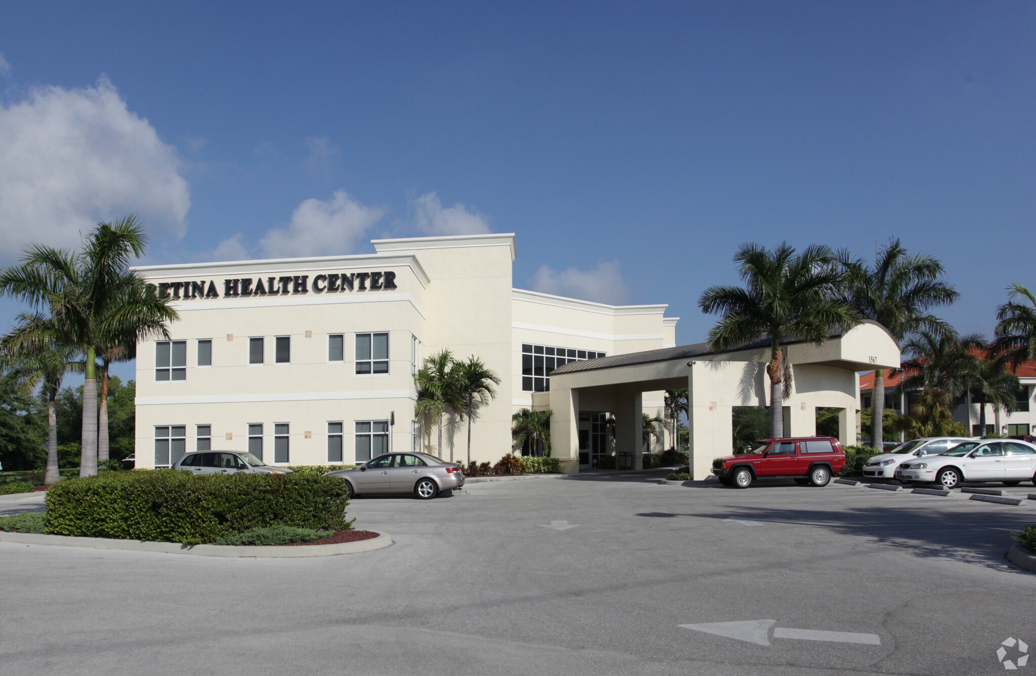 1567 Hayley Ln, Fort Myers, FL for sale Primary Photo- Image 1 of 1