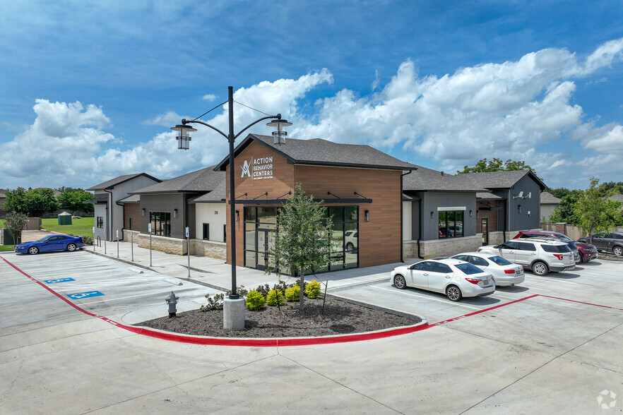 516 W Bonds Ranch Rd, Fort Worth, TX for sale - Building Photo - Image 1 of 6