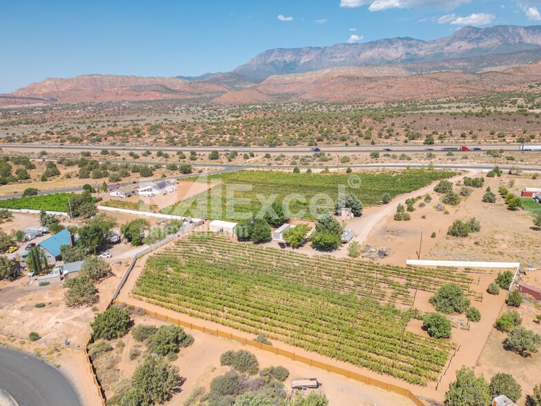 1304 N Main St, Leeds, UT for sale - Primary Photo - Image 1 of 5