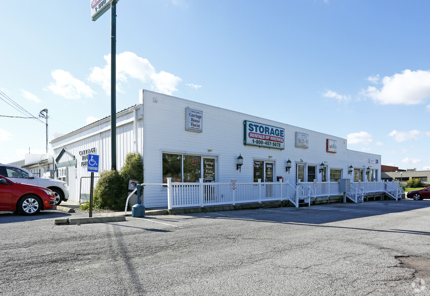 730 E Tiffen St, Willard, OH for lease - Building Photo - Image 1 of 7