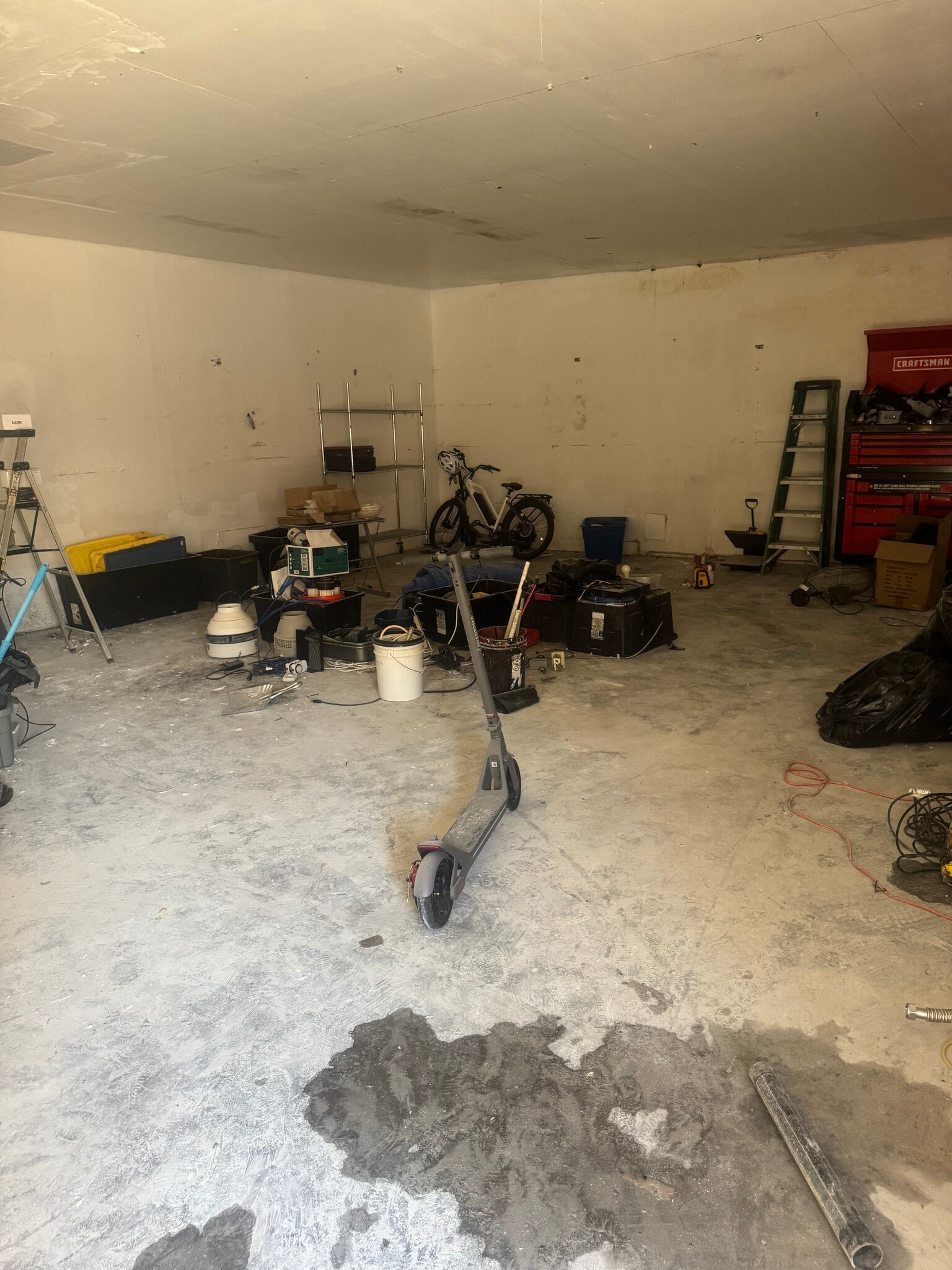 5438-5440 Monte Vista St, Los Angeles, CA for lease Interior Photo- Image 1 of 4