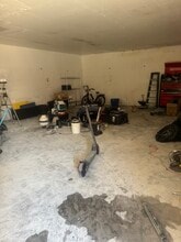 5438-5440 Monte Vista St, Los Angeles, CA for lease Interior Photo- Image 1 of 4