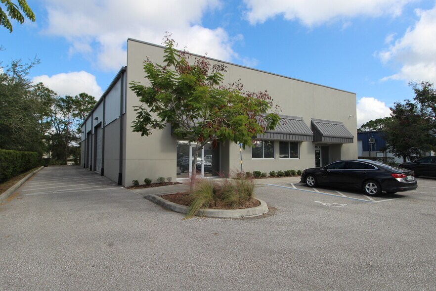 2023 59th Ter E, Bradenton, FL for sale - Building Photo - Image 1 of 1