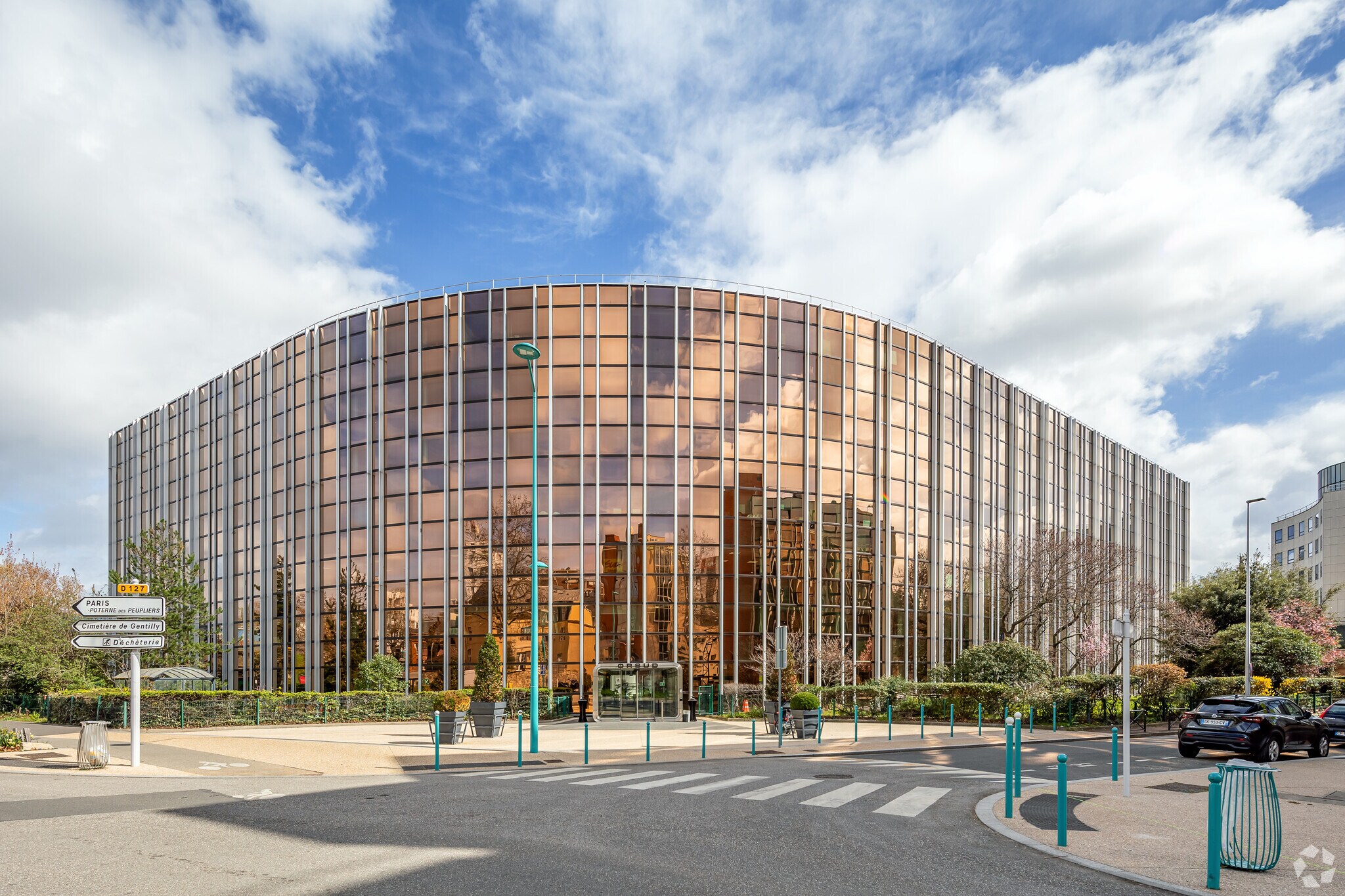 Office in Gentilly for lease Primary Photo- Image 1 of 4