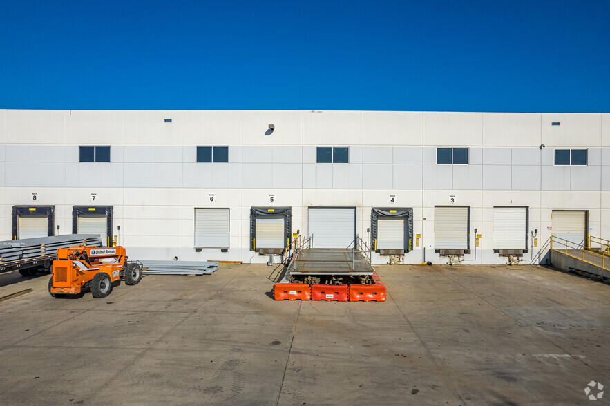 3901 W Miller Rd, Garland, TX for lease - Building Photo - Image 3 of 6