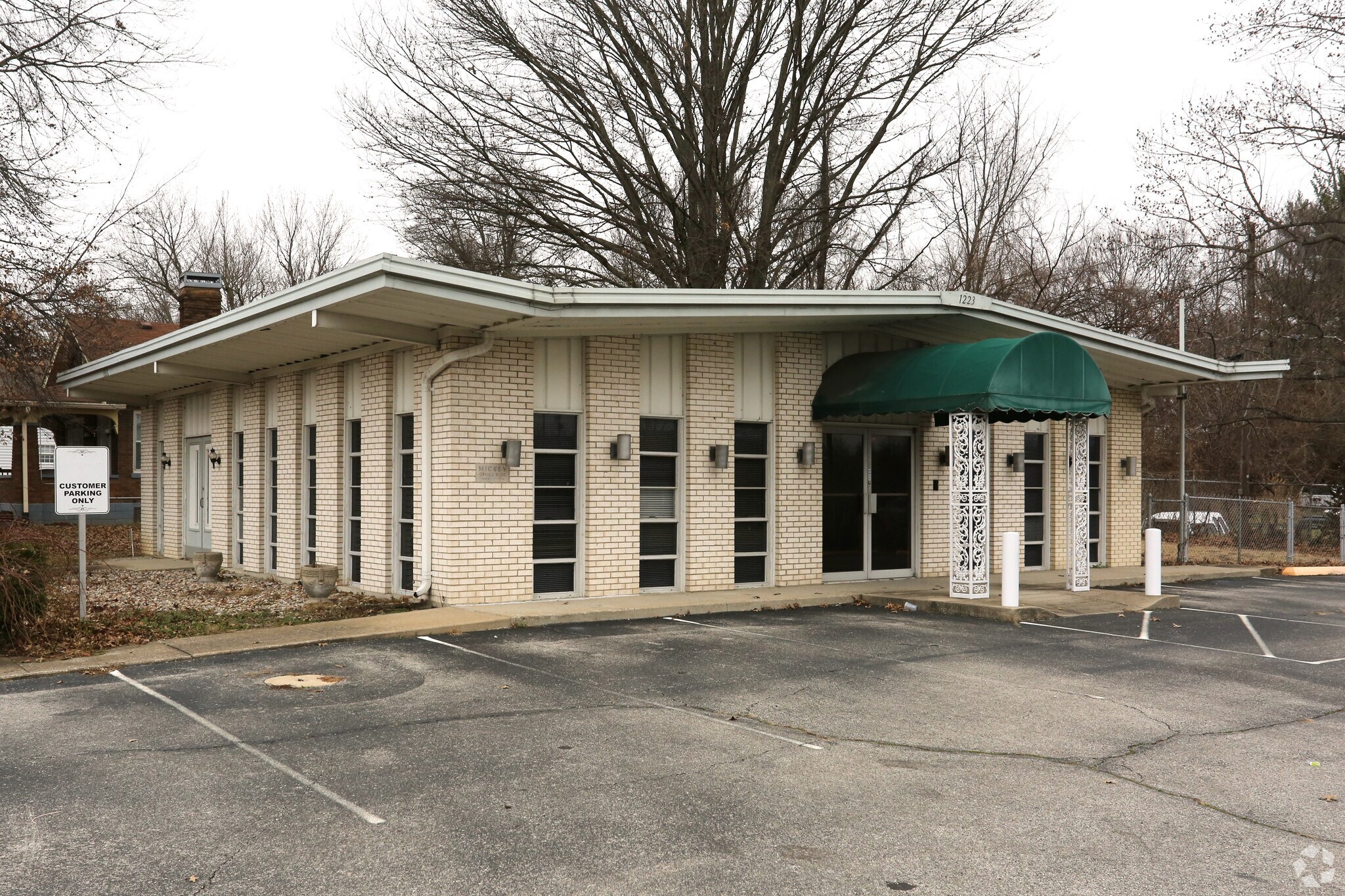 1223 Providence Way, Clarksville, IN for sale Primary Photo- Image 1 of 1