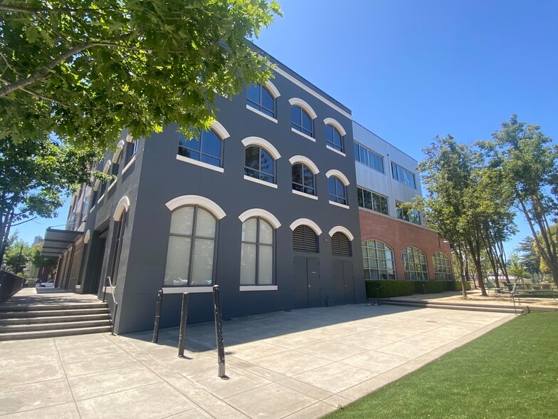 101 2nd St, Petaluma, CA for lease - Building Photo - Image 3 of 9