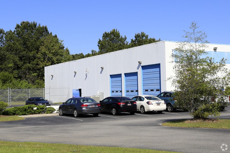 7271 Investment Dr, Charleston, SC for lease - Building Photo - Image 3 of 8
