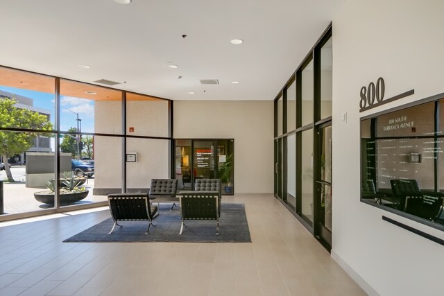800 S Barranca Ave, Covina, CA for lease - Lobby - Image 2 of 14