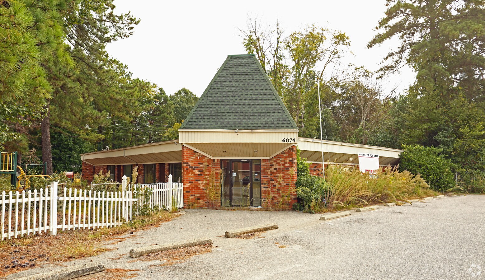 6074 Saint Andrews Rd, Columbia, SC 29212