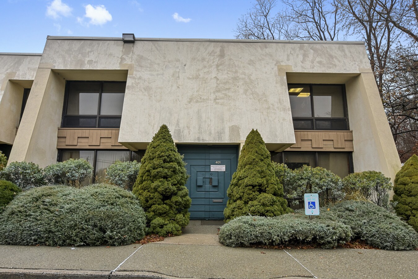 101 S Bedford Rd, Mount Kisco, NY 10549 Building 200