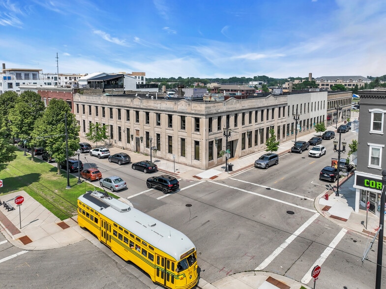 5522 6th Ave, Kenosha, WI for lease - Building Photo - Image 1 of 22