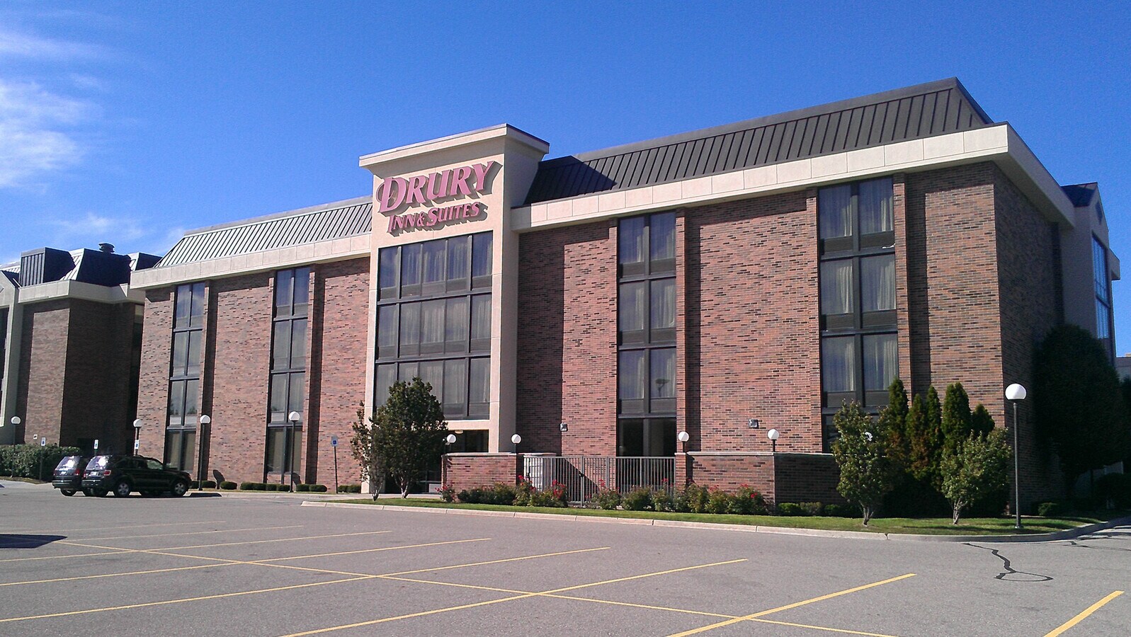 575 W Big Beaver Rd, Troy, MI 48084