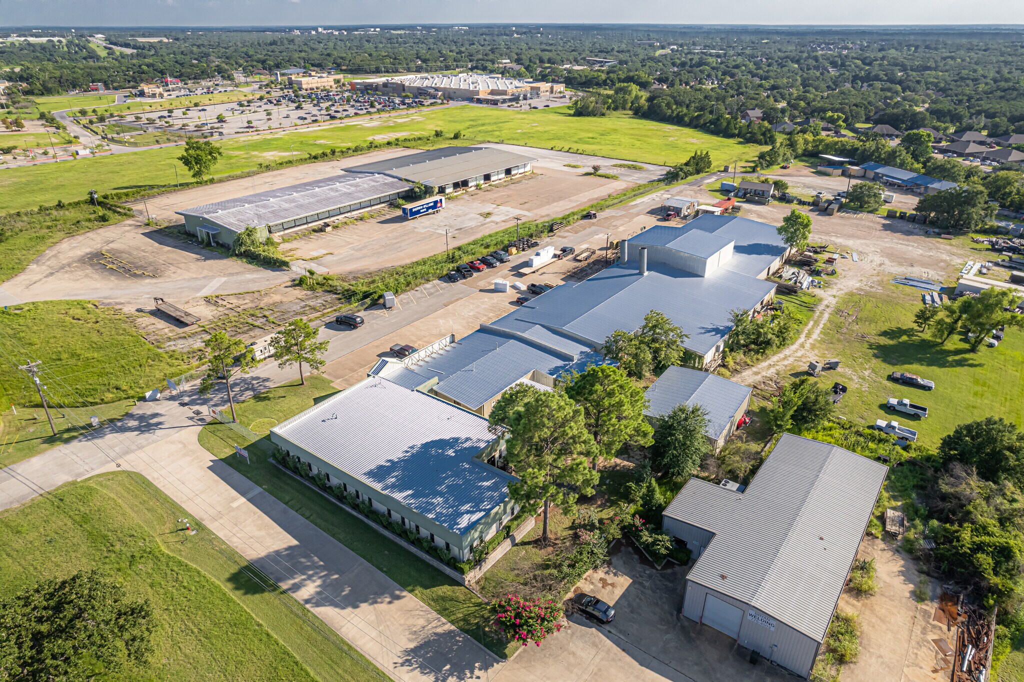 Industrial in Bryan, TX for sale Building Photo- Image 1 of 1