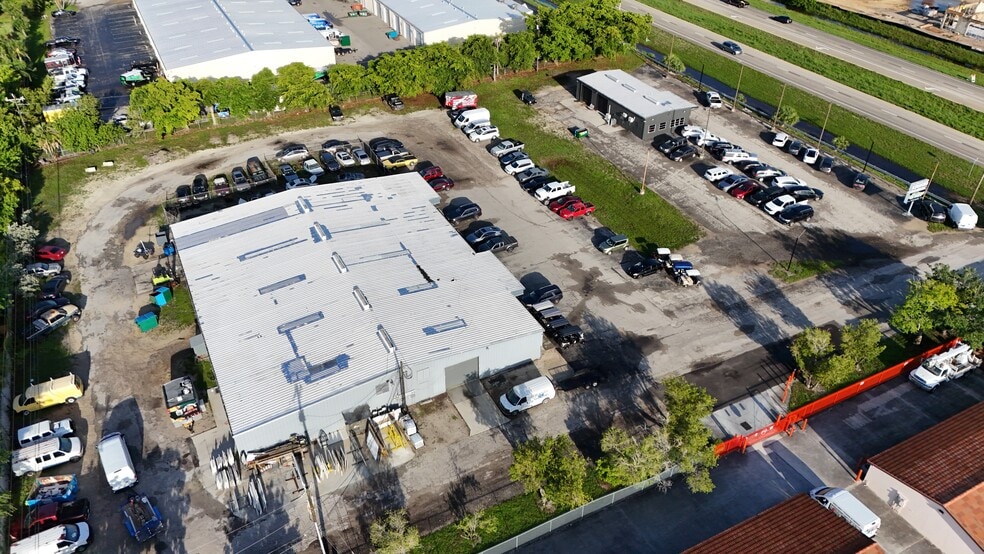 1302 NE Pine Island Rd, Cape Coral, FL for sale - Building Photo - Image 3 of 3