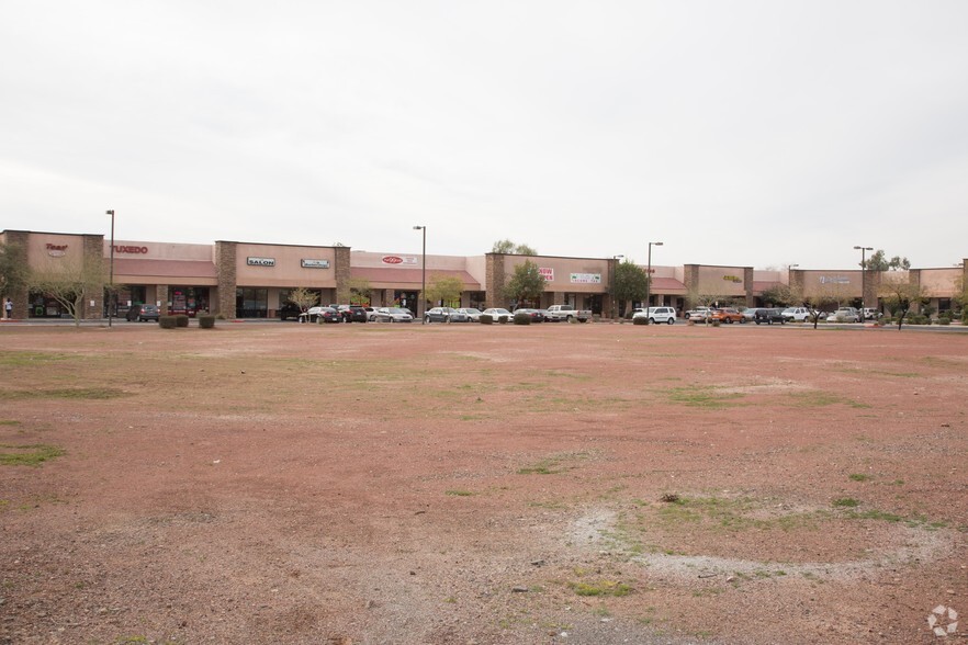 SWC Van Buren/Eliseo C Felix Way, Avondale, AZ for sale - Primary Photo - Image 1 of 4