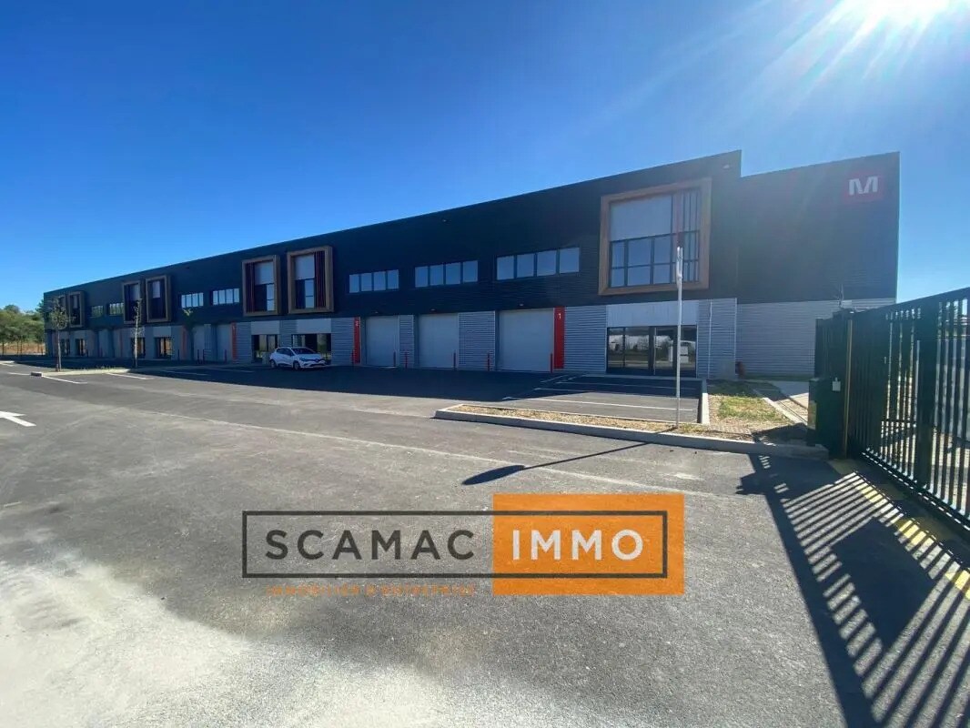 Industrial in Manosque for lease Building Photo- Image 1 of 5