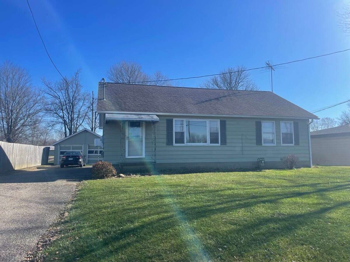 1644, 1646, 1652 Hebron Road Heath, OH for Sale