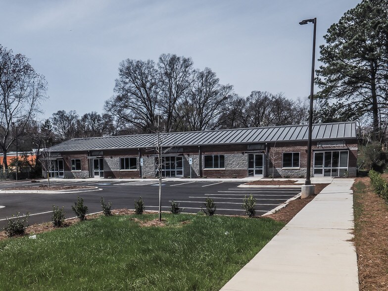 3717 N Sharon Amity Rd, Charlotte, NC 28205