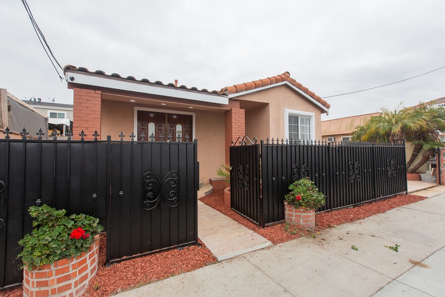14425 Prairie Ave, Lawndale, CA for sale - Building Photo - Image 2 of 25