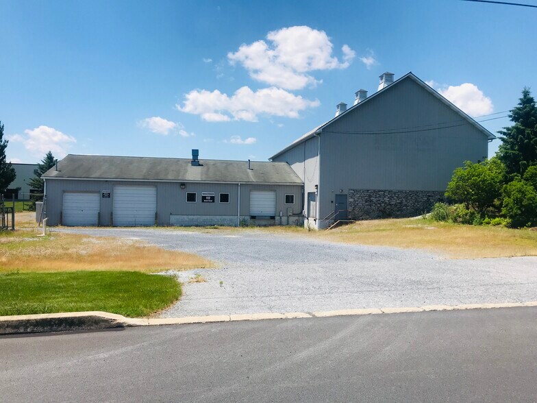 112 Koser Rd, Lititz, PA 17543