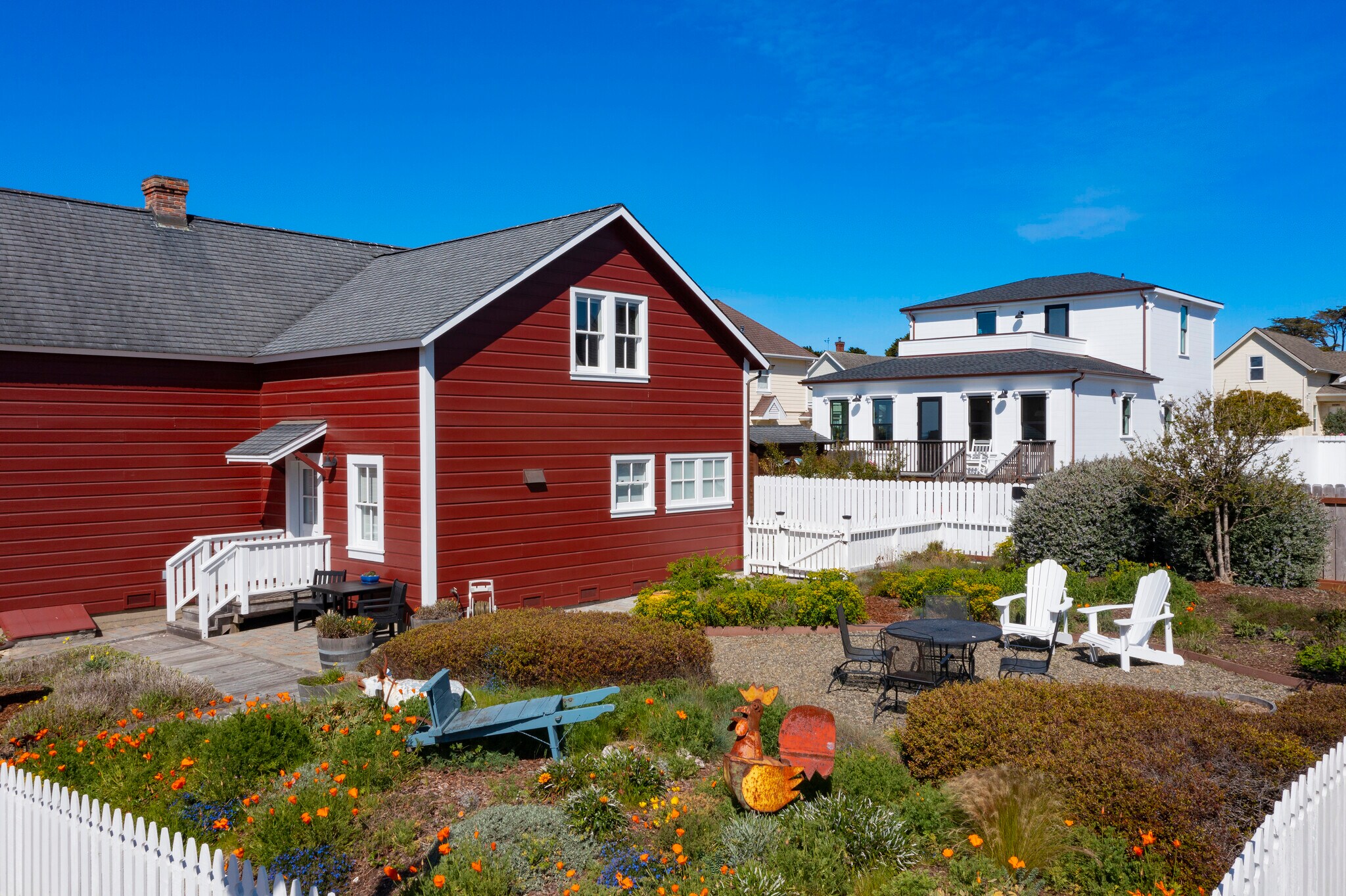 45045 Calpella Street, Mendocino, CA 95460 Mendocino Village Compound