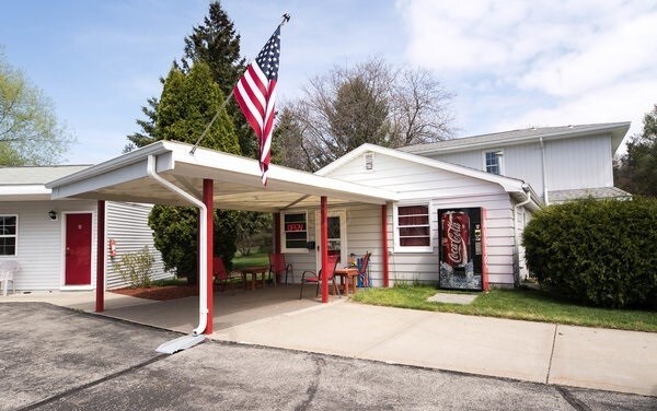 N604 Hwy 12/16, Wisconsin Dells, WI for sale Primary Photo- Image 1 of 1