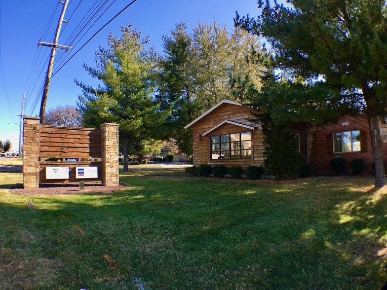 3030 E Battlefield St, Springfield, MO for sale - Building Photo - Image 1 of 1