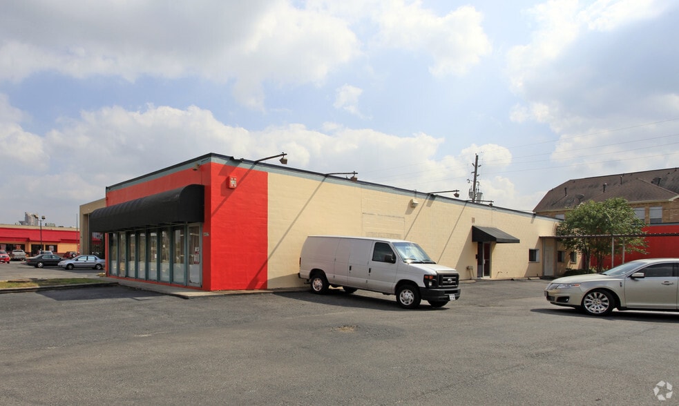 5637 Richmond Ave, Houston, TX for sale - Primary Photo - Image 1 of 2