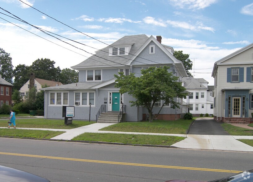 299 Main St, West Haven, CT for sale - Building Photo - Image 1 of 1