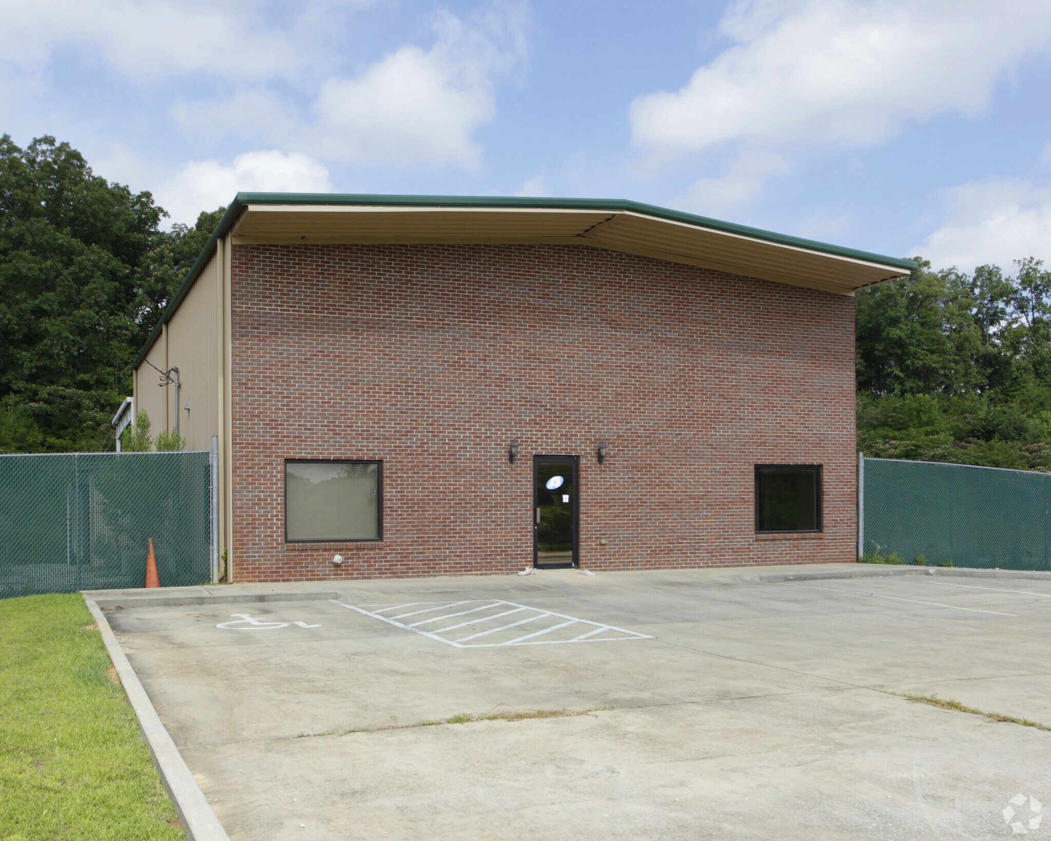 281 Commercial Ct, Alabaster, AL for sale Primary Photo- Image 1 of 1