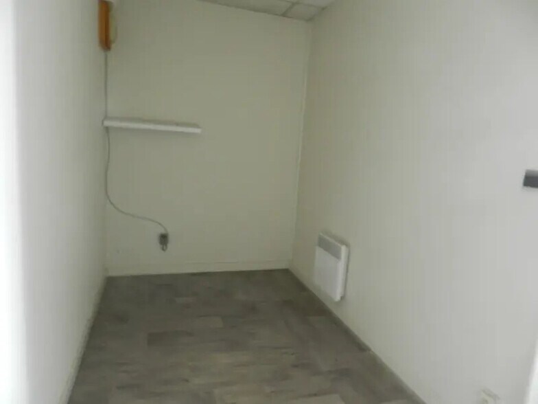 Office in Chambéry for lease - Interior Photo - Image 3 of 8