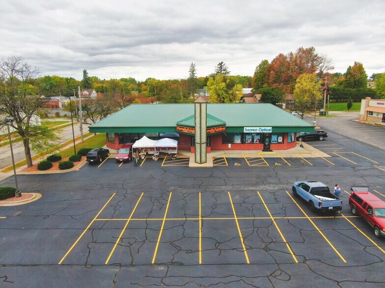 316 Division St, Stevens Point, WI for lease - Building Photo - Image 2 of 12