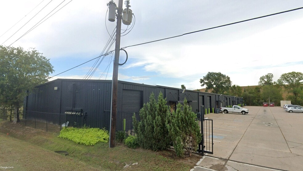 8850 Windfern Rd, Houston, TX for lease - Building Photo - Image 1 of 12