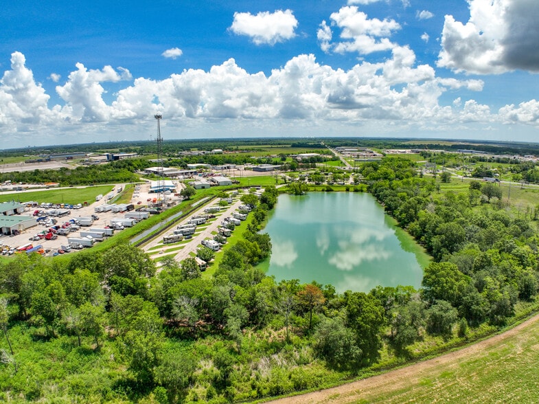 6860 S Major Dr, Beaumont, TX for sale - Aerial - Image 2 of 6