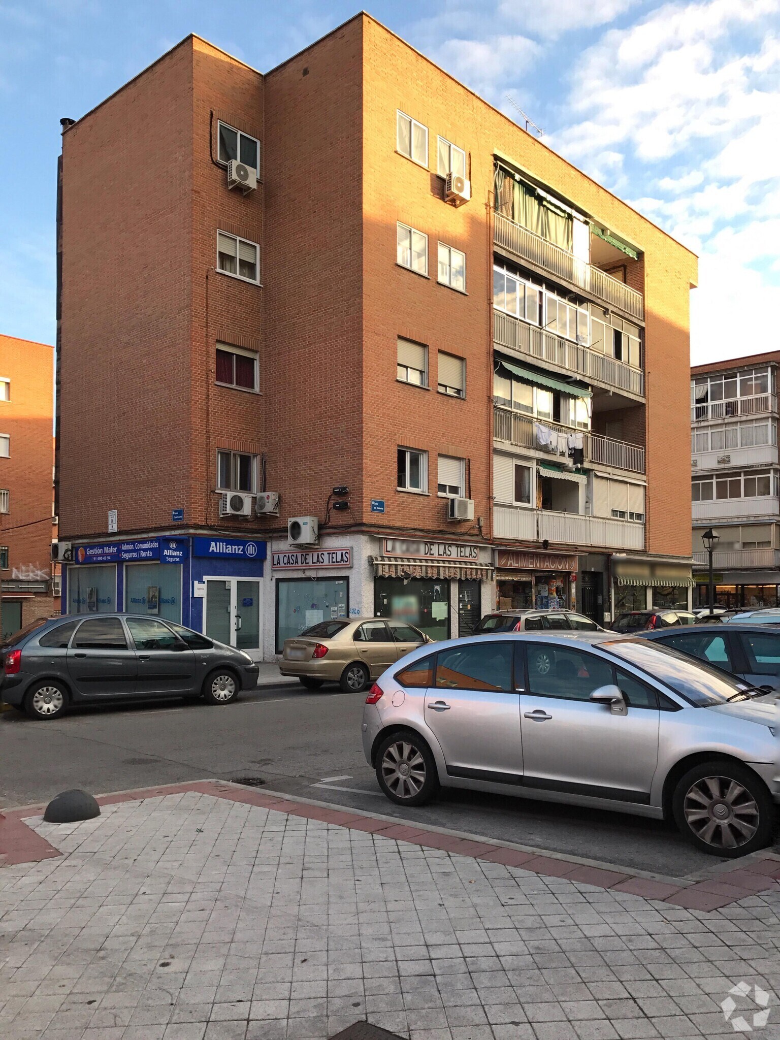 Calle Oriente, 8, Fuenlabrada, Madrid for sale Primary Photo- Image 1 of 1