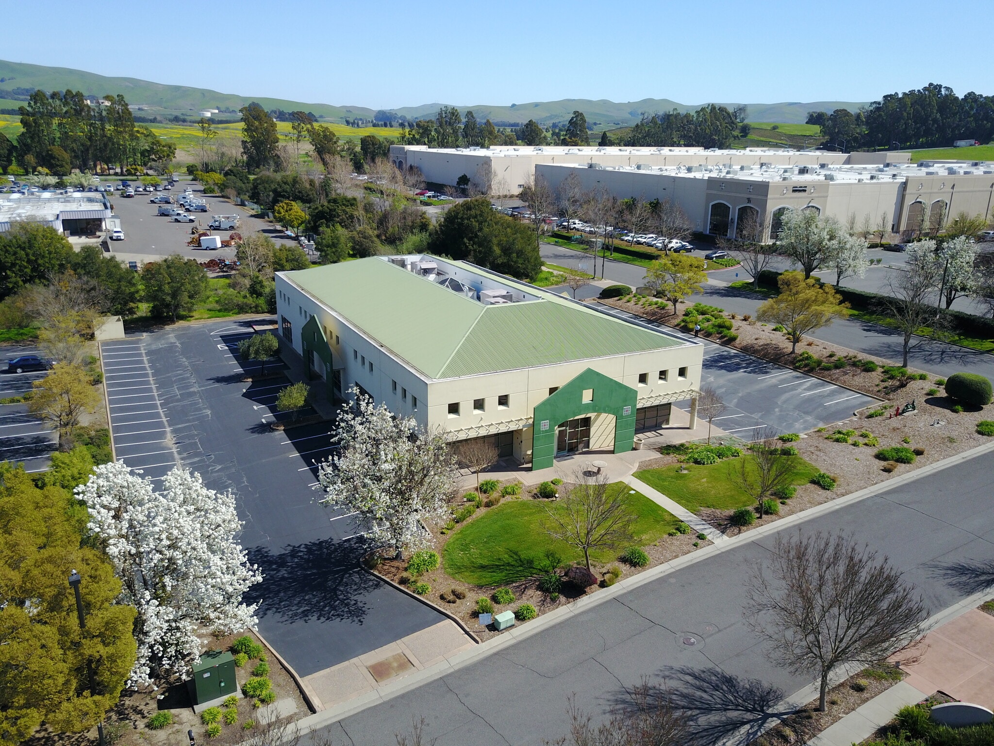 10 Executive Ct, Napa, CA for lease Building Photo- Image 1 of 11