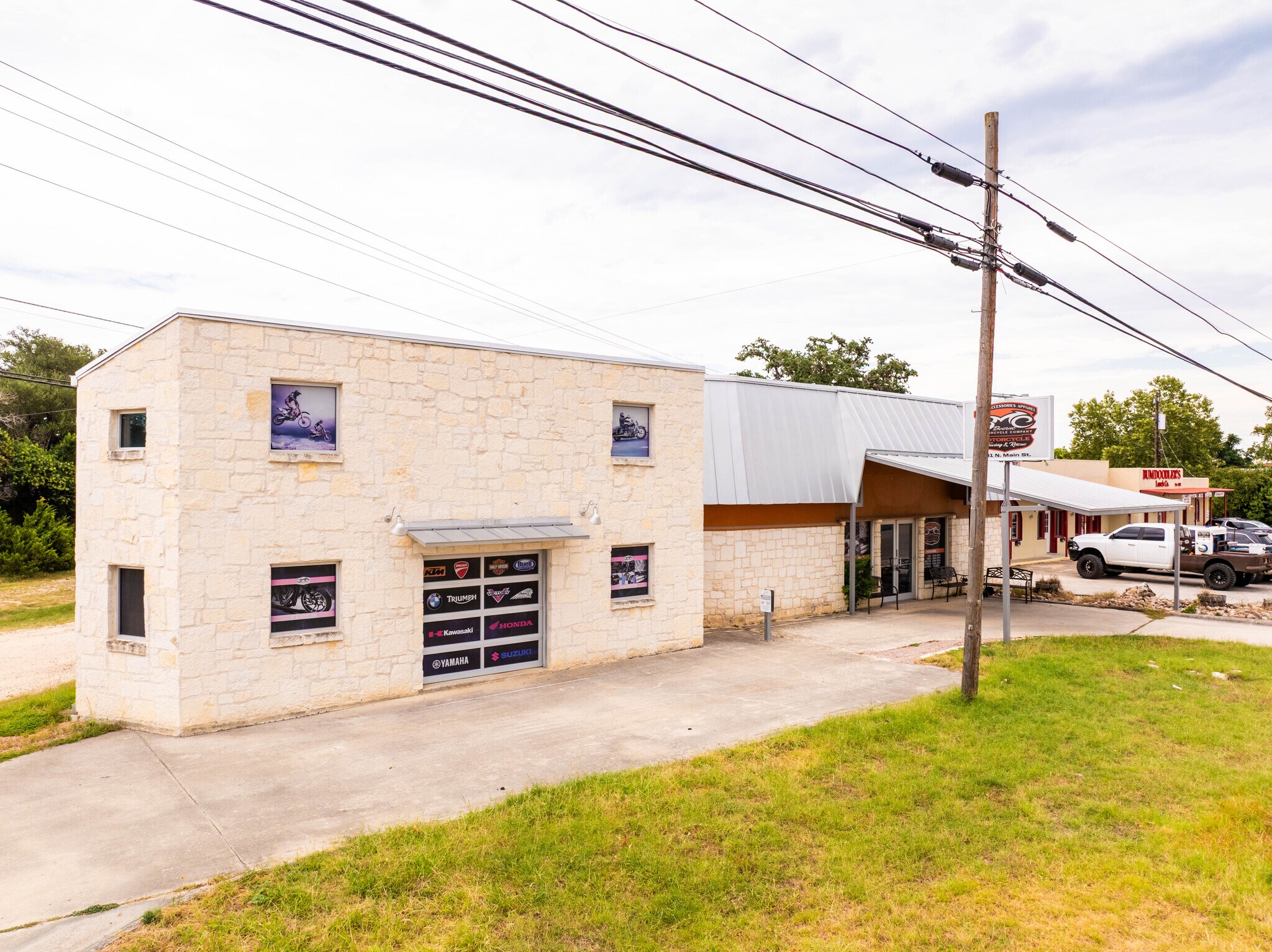 941 N Main St, Boerne, TX for sale Primary Photo- Image 1 of 1