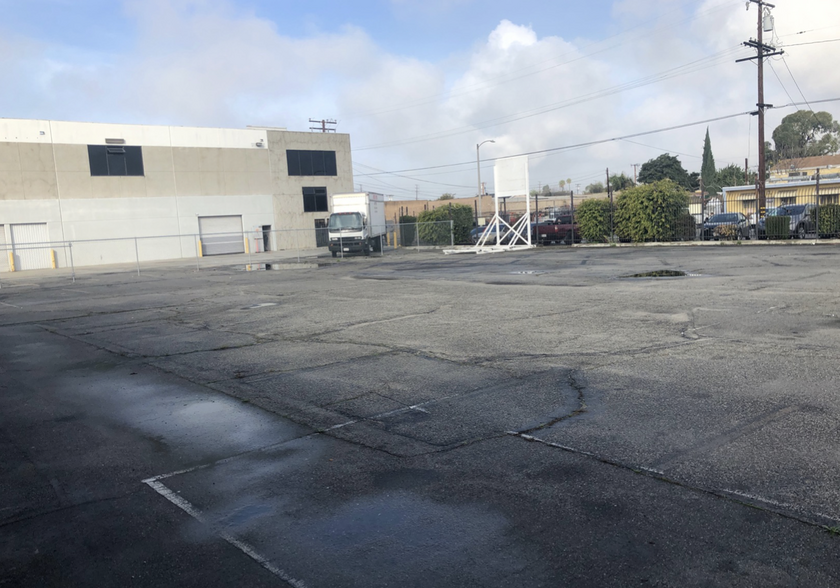 2300 E Curry St, Long Beach, CA for lease - Building Photo - Image 2 of 5