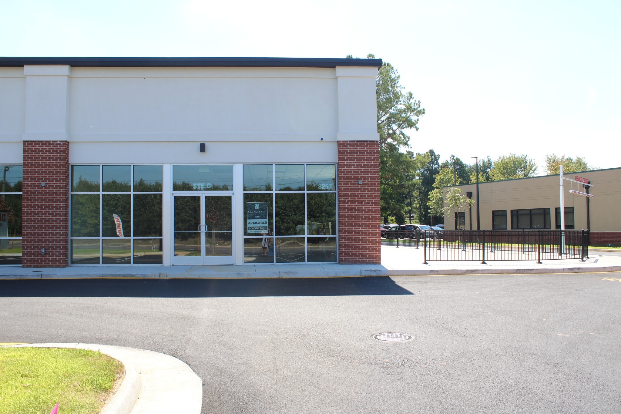 8257 Meadowbridge Rd, Mechanicsville, VA for lease Building Photo- Image 1 of 1