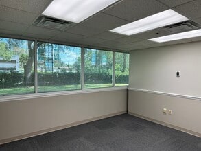 498 Palm Springs Dr, Altamonte Springs, FL for lease Interior Photo- Image 2 of 2