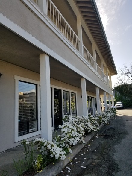 1717 Seabright Ave, Santa Cruz, CA for lease - Building Photo - Image 2 of 8