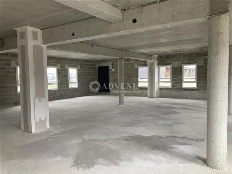 Office in Blois for sale - Building Photo - Image 2 of 5