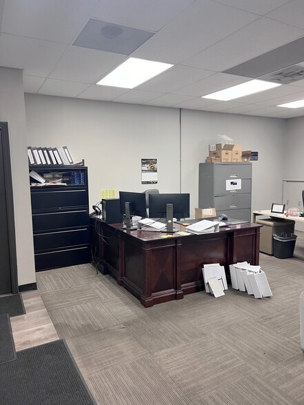 5000 E 59th St, Kansas City, MO for sale - Interior Photo - Image 3 of 6