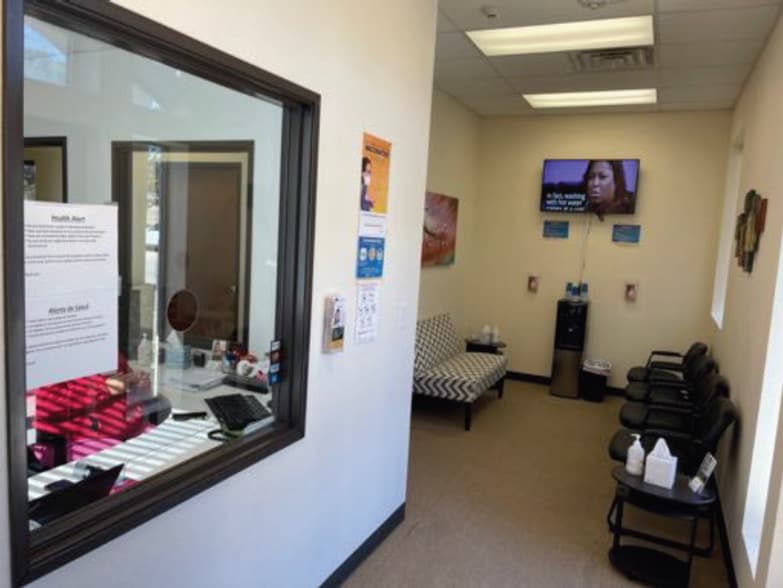 4217 Marsh Ridge Rd, Carrollton, TX for lease - Interior Photo - Image 2 of 8