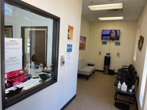 4217 Marsh Ridge Rd, Carrollton, TX for lease Interior Photo- Image 1 of 7