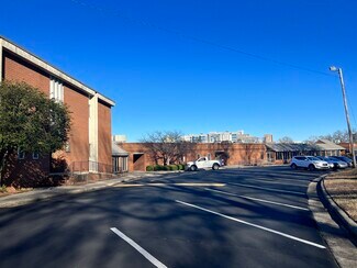 More details for 624 Quaker Ln, High Point, NC - Office for Sale